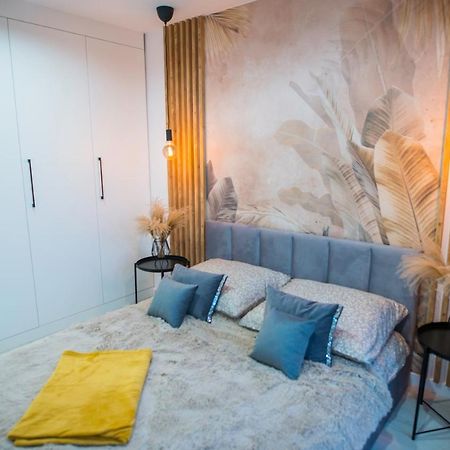 Nowoczesny Apartament Ludova Biskupiec  Esterno foto