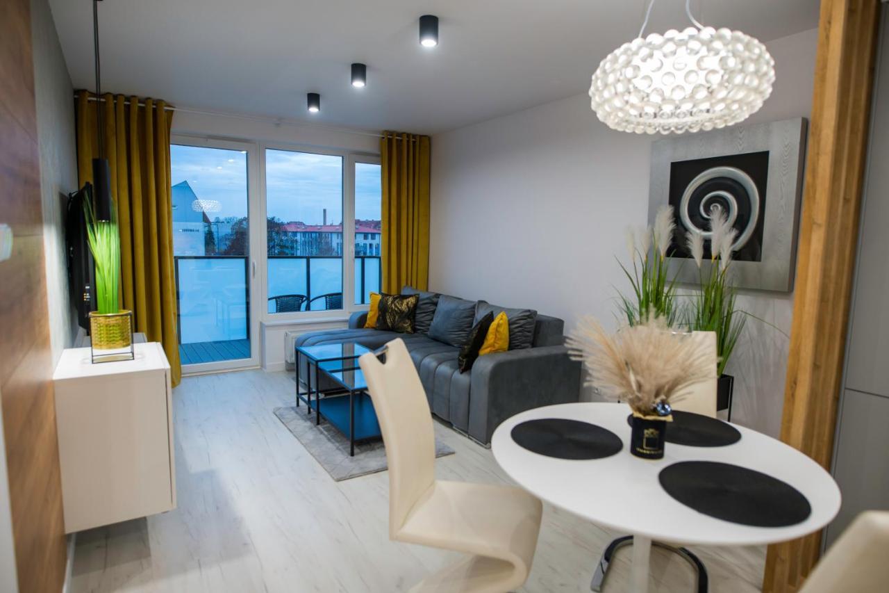 Nowoczesny Apartament Ludova Biskupiec  Esterno foto