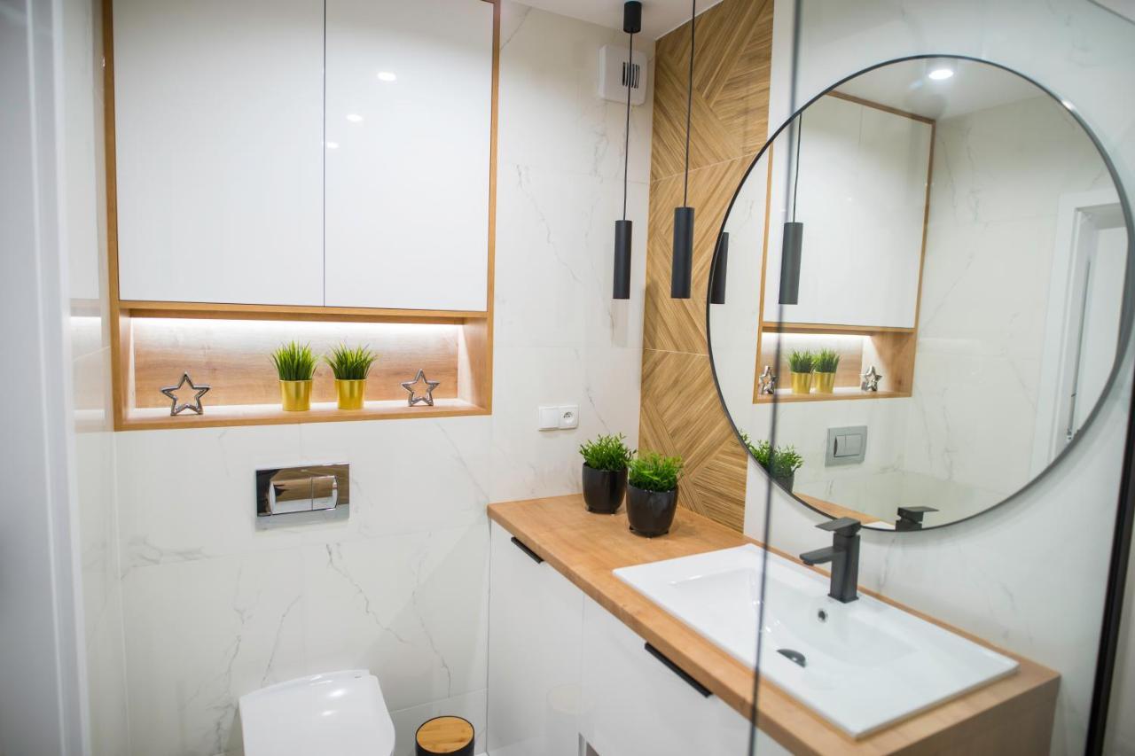 Nowoczesny Apartament Ludova Biskupiec  Esterno foto