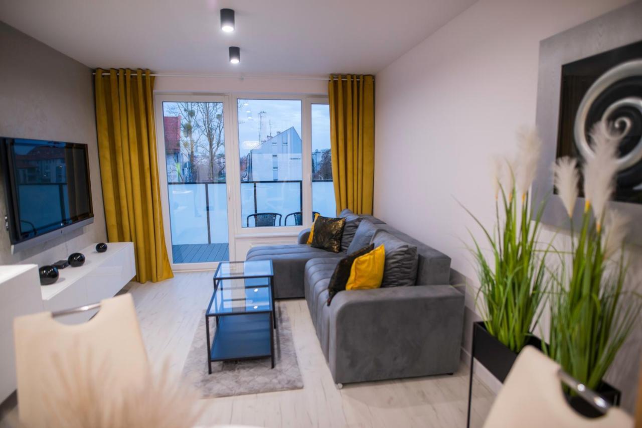 Nowoczesny Apartament Ludova Biskupiec  Esterno foto