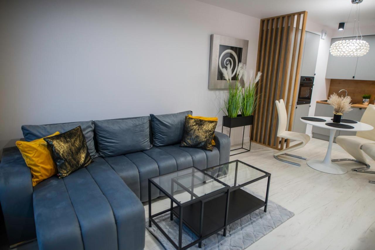 Nowoczesny Apartament Ludova Biskupiec  Esterno foto